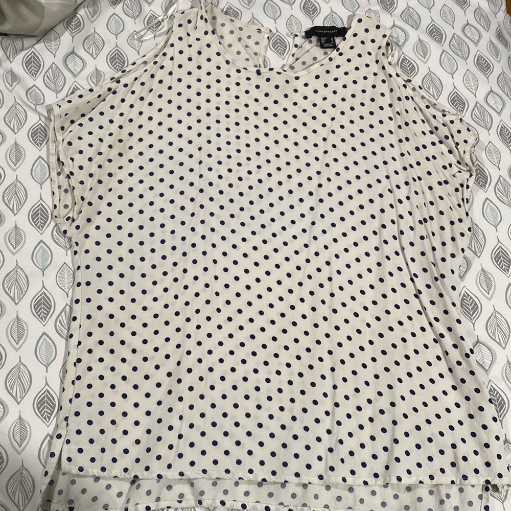 cut off shoulder polka dot top